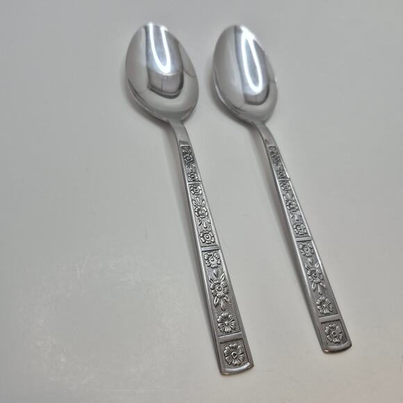 Serta Imperial Stainless Steel Vintage Korea Soup Spoon Set of 2 Floral - Picture 2 of 7